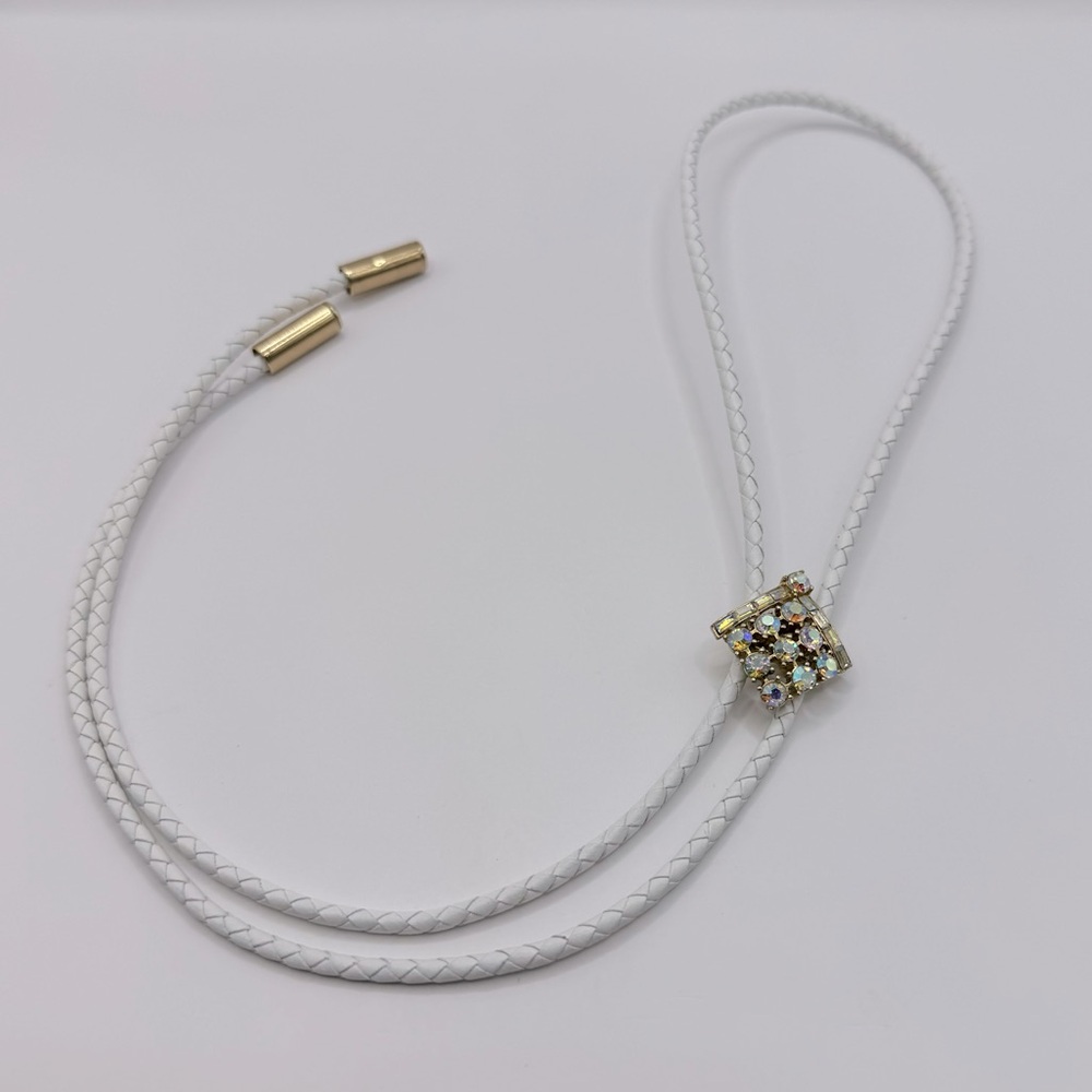Vintage White and Gold Braided Bolo Tie